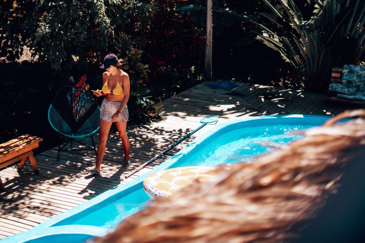 El Zoo Hostel, Bar & Pool パロミノ エクステリア 写真